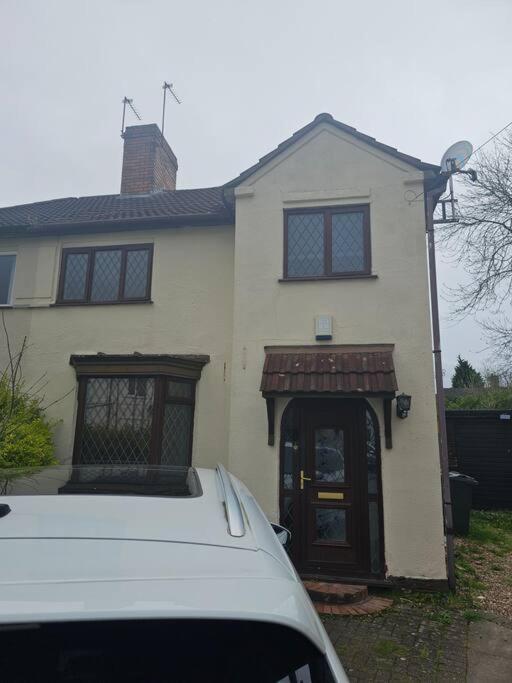 Quiet Family Home Tettenhall Екстериор снимка